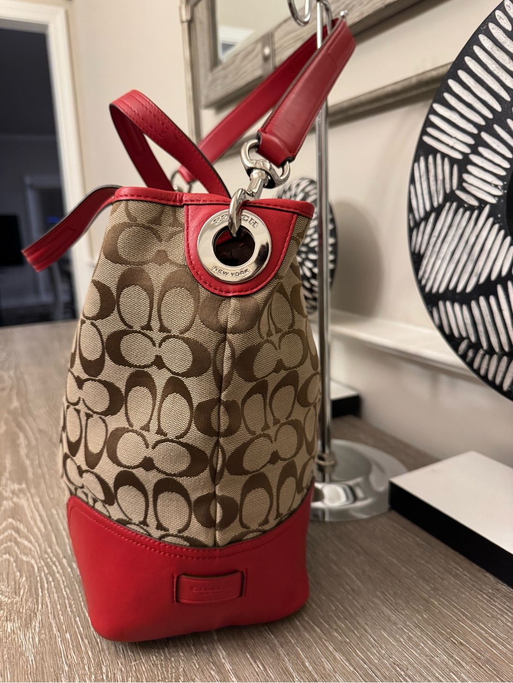 Coach Signature Canvas Shoulder Bag with Red Leather Accents. Missing hang tag - Picture 7 of 12